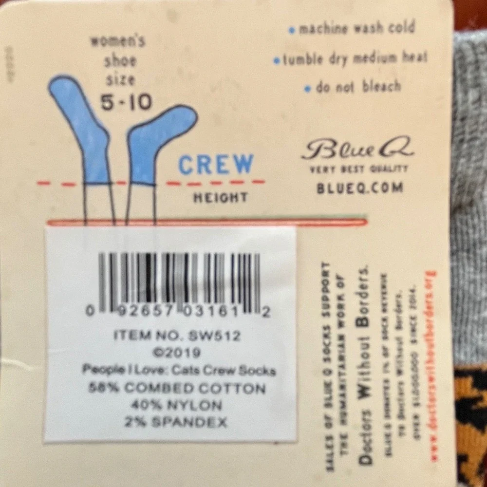 NEW Blue Q People I Love 1 Cats Crew Socks Womens Gray Cotton Blend SW512